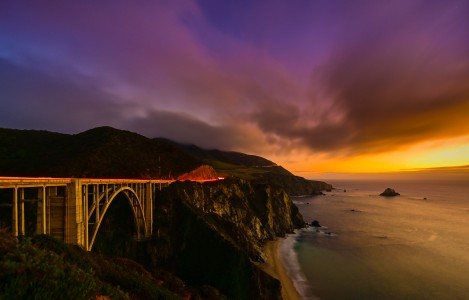 加州旅游一号公路上的最美海景日落